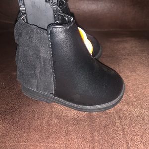 NWT Size 2 Infant Booties